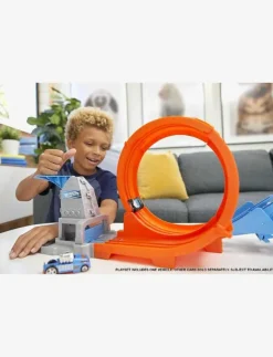 Hot Wheels Action Loop Stunt Champion Track Set & 1 Diecast Car - Bilbanor|Barn Leksaksfordon & Bilar