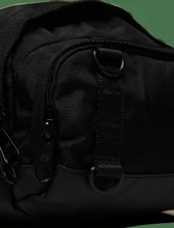 Kvinnor New Balance Träningsväskor|Väskor|Athletics Sling Bag - Magväskor