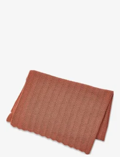 Smallstuff Baby blanket, fish bone knit, rouge - Snuttefiltar|Barn Sova