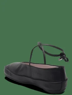 Kvinnor Calvin Klein Ballerinaskor|BALLERINA MARY JANE STRAP LTH - Ballerinas