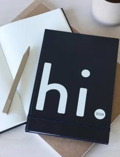 Design Letters Calendar 2024 - Kalendrar & Anteckningsblock| Kontorsmaterial
