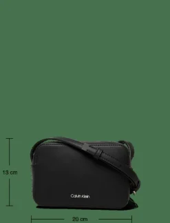 Calvin Klein CK MUST CAMERA BAG - Crossbody Bags|Kvinnor Crossbody Bags