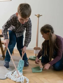 Barn Dantoy Rollspel|CLEANING SET WOOD IN GIFT BOX 6 PARTS - Leksaksverktyg