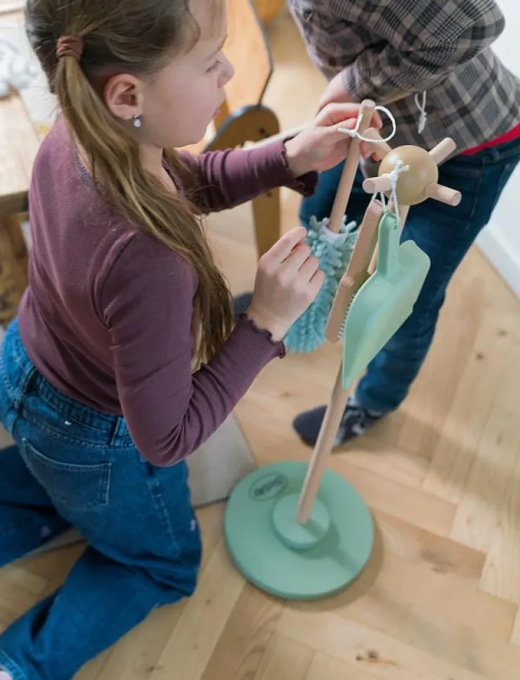 Barn Dantoy Rollspel|CLEANING SET WOOD IN GIFT BOX 6 PARTS - Leksaksverktyg