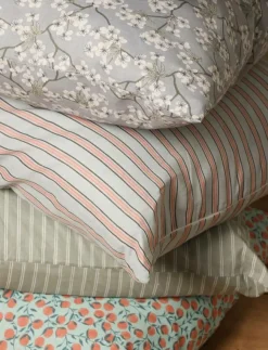 Au Maison Kuddar & Filtar|Cushion w/filling - Kuddar