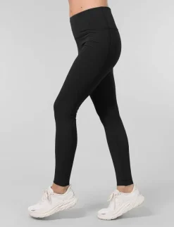Kvinnor Johaug Tights|Leggings & Tights|Elevated Performance Cut off Tights - Träningstights