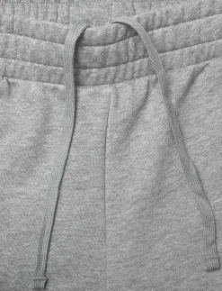 Kvinnor PUMA Shorts|Shorts|ESS No. 1 Logo Shorts 10