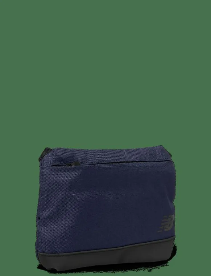 Kvinnor New Balance Träningsväskor|Väskor|Essential Sling Bag - Crossbody Bags