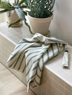 Høie of Scandinavia Everyday Stripe cotton towel - Badrumstextilier| Badrumstextilier|Handdukar & Badlakan