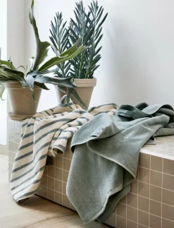 Høie of Scandinavia Everyday Stripe cotton towel - Badrumstextilier| Badrumstextilier|Handdukar & Badlakan