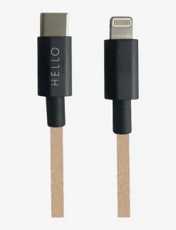 Design Letters Favourite Cable - USBC to Lightning 1m - Laddare & sladdar|Kvinnor Mobilaccessoarer|Mobilaccessoarer