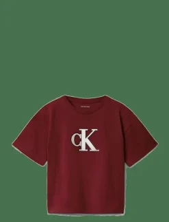 Barn Calvin Klein Överdelar|FESTIVE GRAPHIC SS T-SHIRT - Kortärmade