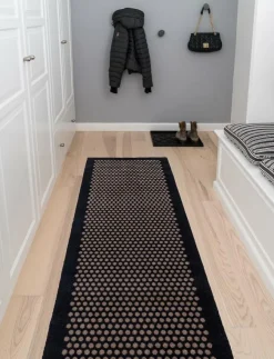 tica copenhagen Mattor|Badrumstextilier|Floormat polyamide, 200x67 cm, dot design - Badrumsmatta
