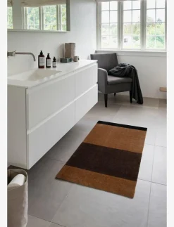 tica copenhagen Floormat/carpet cognac stripes 67x120 cm - Badrumsmatta| Mattor|Badrumstextilier