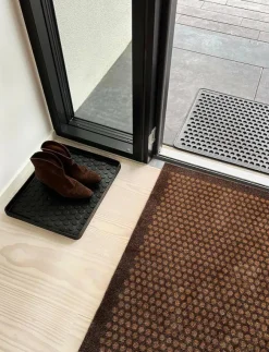 tica copenhagen Floormat/carpet dot cognac 67x120 cm - Badrumsmatta| Mattor|Badrumstextilier