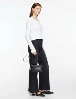 Calvin Klein FOIL LOGO ELONGATED CAMERA BAG - Crossbody Bags|Kvinnor Crossbody Bags