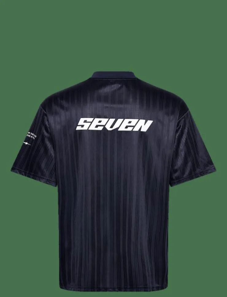 7 DAYS Active Toppar & T-Shirts|Graphic Soccer Tee - T-Shirts