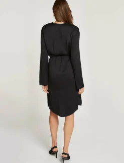 Calvin Klein HAMMERED SATIN V NECK DRESS - Korta klänningar|Kvinnor Klänningar