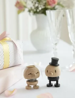 Hoptimist Groom - Skulpturer & Porslinsfigurer| Dekorationsdetaljer