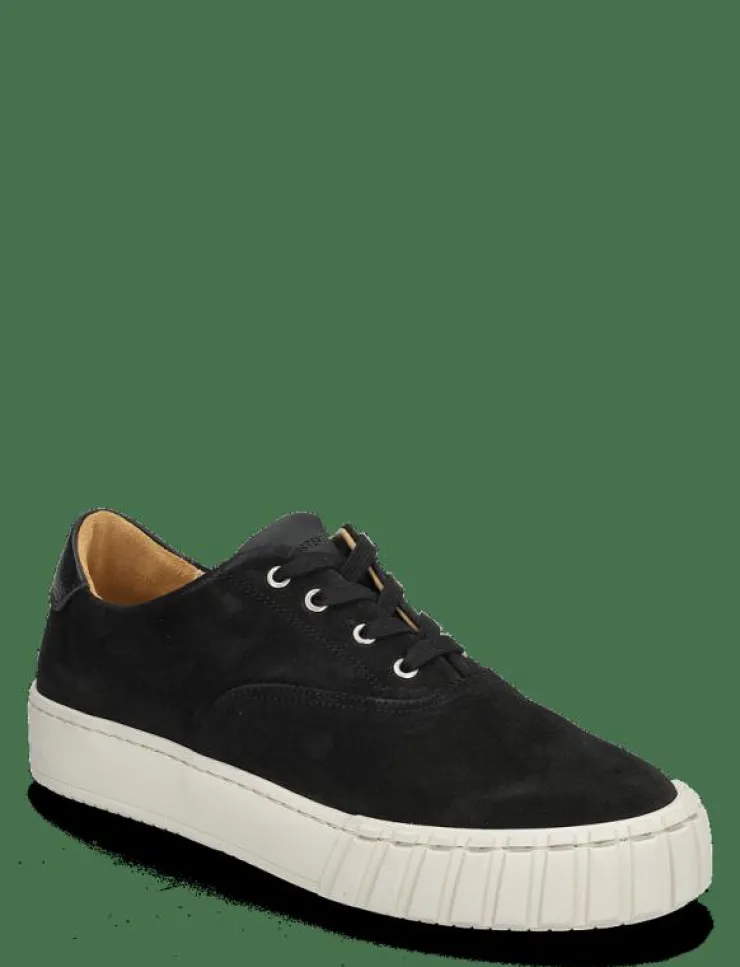 Sneaky Steve Sneakers|Kim U - Business sneakers