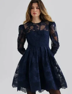 Malina Leoni Lace Mini Dress - Korta klänningar|Kvinnor Plus Size & Curvy|Klänningar