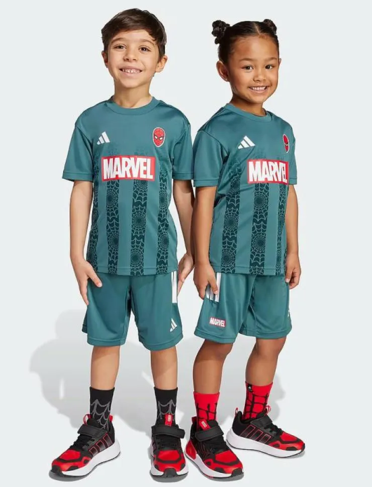 Barn adidas Sportswear Set|LK MRVL SM TSET - Set med kortärmad t-shirt