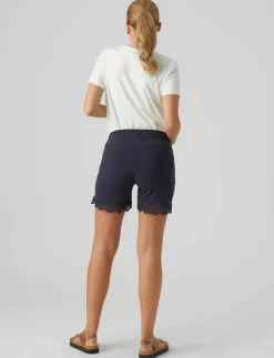 Kvinnor Mamalicious Mammakläder|Shorts|MLMAYA JRS SHORTS A. - Casual shorts