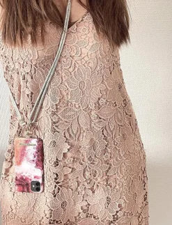 Pipol's Bazaar Mobile Base Necklace Gold - Mobilhållare|Kvinnor Mobilaccessoarer