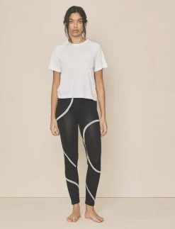Kvinnor Moonchild Yoga Wear Toppar & T-Shirts|Moonchild Monogram Tee - T-Shirts