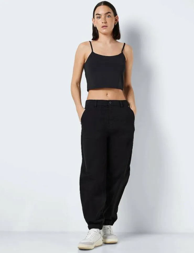 Kvinnor NOISY MAY Västar|T-Shirts & Toppar|NMTERESA CROPPED S/L TOP NOOS - Crop tops