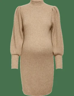 Kvinnor Only Maternity Mammakläder|OLMKATIA L/S DRESS KNT NOOS - Stickade klänningar