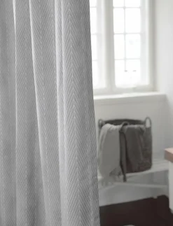 compliments Pine shower curtain w/eyelets 200 cm - Duschdraperier| Badrumstextilier|Duschdraperier