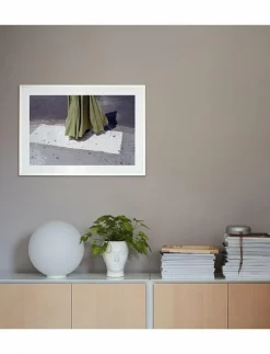 Democratic Gallery Poster Trendy Dress - Fotokonst| Posters & Ramar