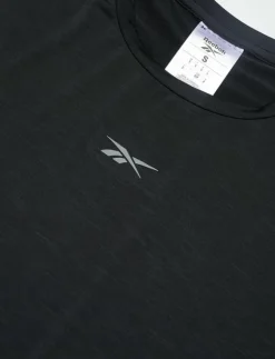 Reebok Performance RBK-CHILL T-SHIRT - T-Shirts|Kvinnor Toppar & T-Shirts