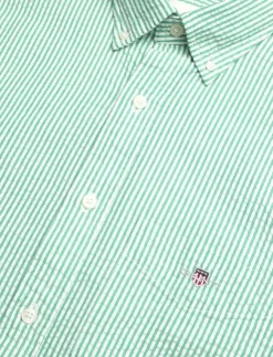 GANT REG SEERSUCKER STRIPE SS SHIRT - Kortärmade| Skjortor