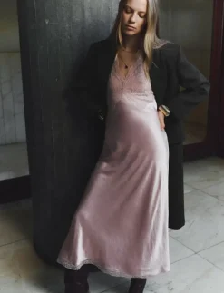 Kvinnor Mango Klänningar|Satin camisole dress - Spetsklänningar