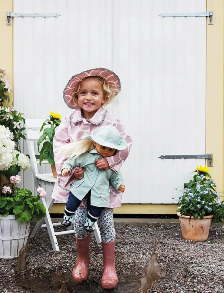 Barn Skrållan Dockor & Tillbehör|SKRÅLLAN REGNJACKA & HATT 45 C - Dockkläder