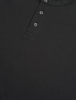 Levi's® T-Shirts|SS HM HENLEY MINERAL BLACK - Kortärmad t-shirt