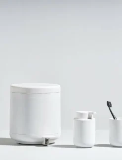 Zone Denmark Tandborstar & Tandborsthållare|Badrumstillbehör|Tandborstmugg Ume - Badrumsinredning