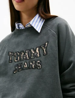 Kvinnor Tommy Jeans Sweatshirts|TJW BXY LEOPARD VARSITY CREW - Sweatshirts