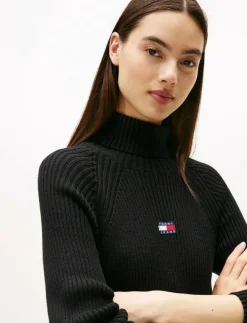 Tommy Jeans TJW MOCKNECK BADGE SWEATER DRESS - Midiklänningar|Kvinnor Klänningar