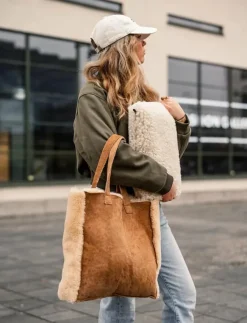 Kvinnor Shepherd Shoppingväskor & Totes|Verona väska fårskinn - Totes