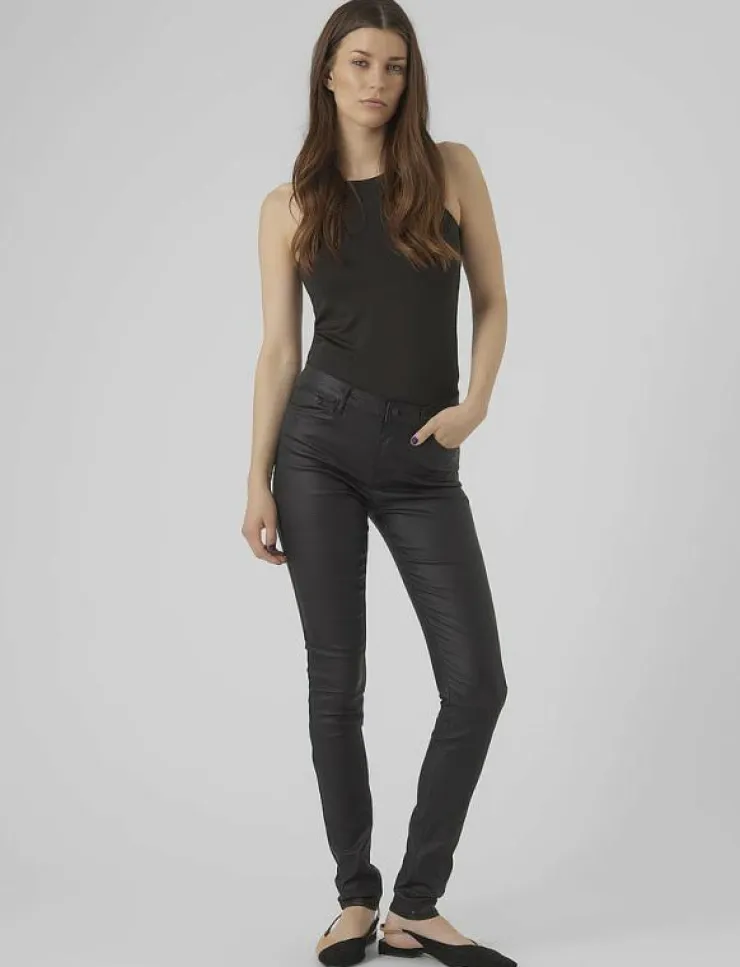 Vero Moda VMSEVEN NW SS SMOOTH COATED PANT NOOS - Skinny Jeans|Kvinnor Kläder