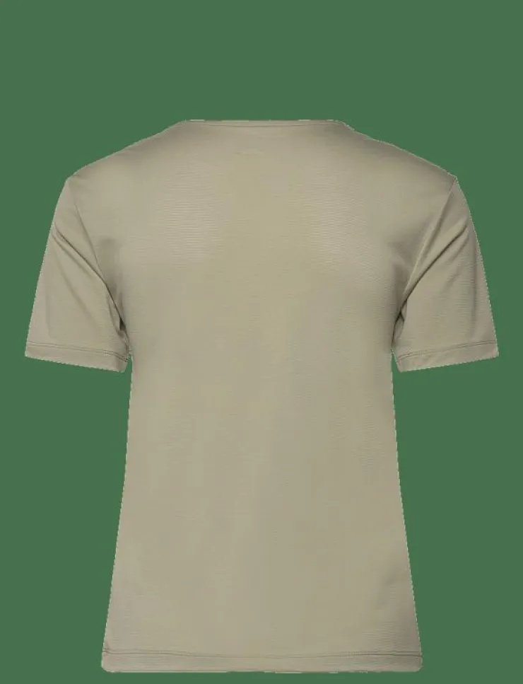 Peak Performance W Delta SS Tee - T-Shirts|Kvinnor Toppar & T-Shirts