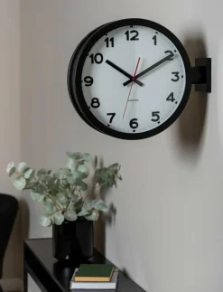 KARLSSON Klockor|Wall clock New Classic Double Sided - Väggklockor