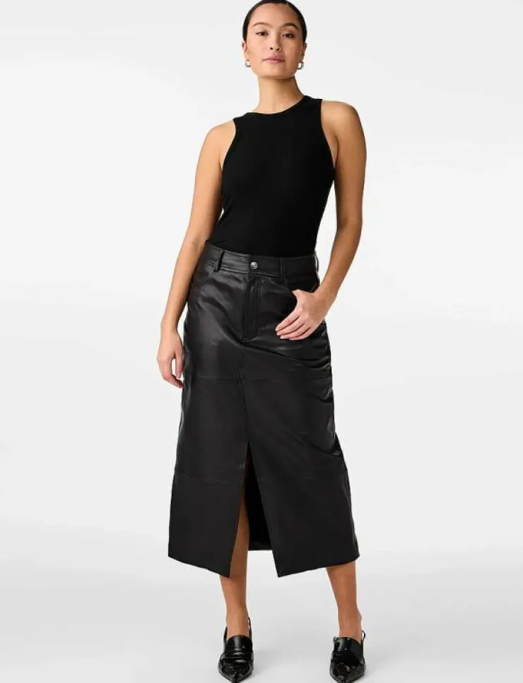 Kvinnor YAS Plus Size & Curvy|Kjolar|MINA HMW LEATHER LONG SKIRT NOOS - Midi kjolar